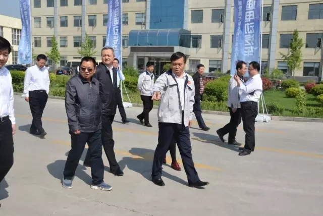 原河北省委常委、省纪委书记臧胜业一行到河北公海彩船6600集团参观考察