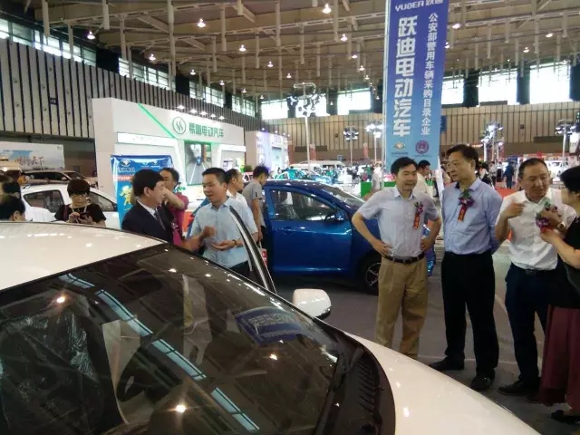2017回顾系列--- 公海彩船6600新能源汽车参展风采