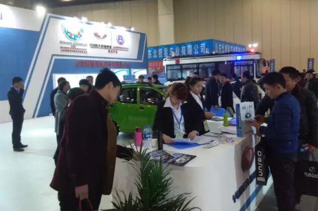 公海彩船6600汽车郑州展独领风骚，捷报订单持续回传，公海彩船6600发展已势不可挡！