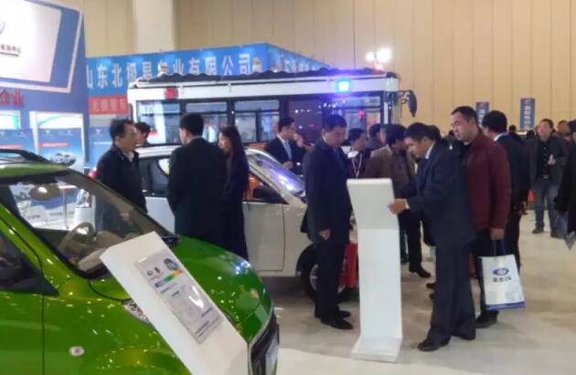 公海彩船6600汽车郑州展独领风骚，捷报订单持续回传，公海彩船6600发展已势不可挡！