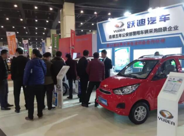 公海彩船6600汽车郑州展独领风骚，捷报订单持续回传，公海彩船6600发展已势不可挡！